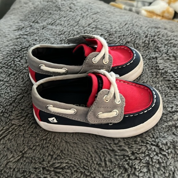 🧒SPERRY Shoes - Picture 2 of 6